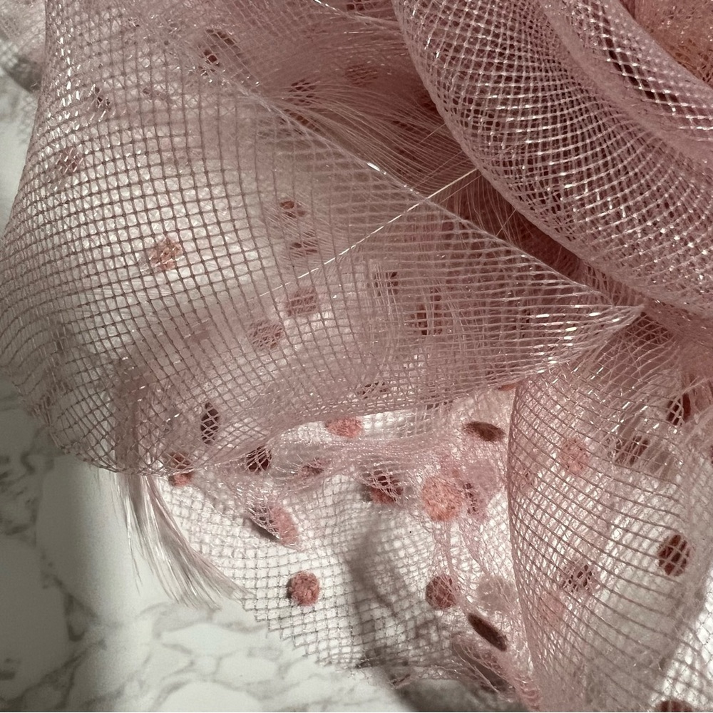 Vintage Elegant Pink Beaded and Feathered Fascinator -- OS - Picture 5 of 7